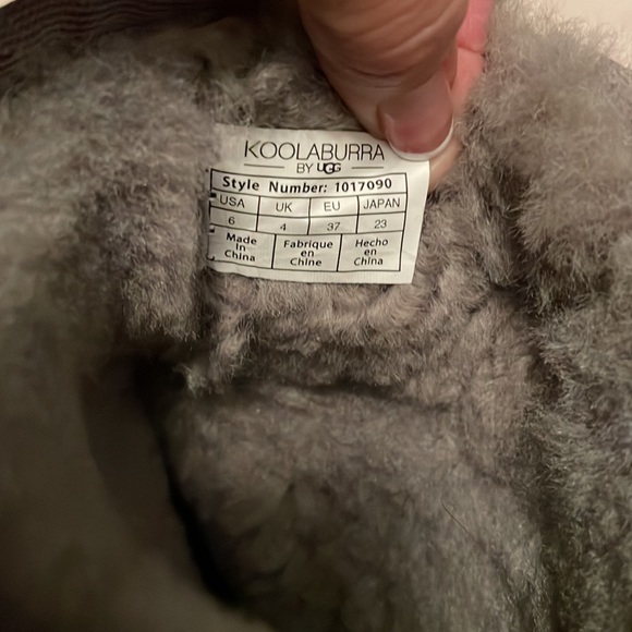 Koolaburra by UGG gray boots size 6 - Picture 5 of 6